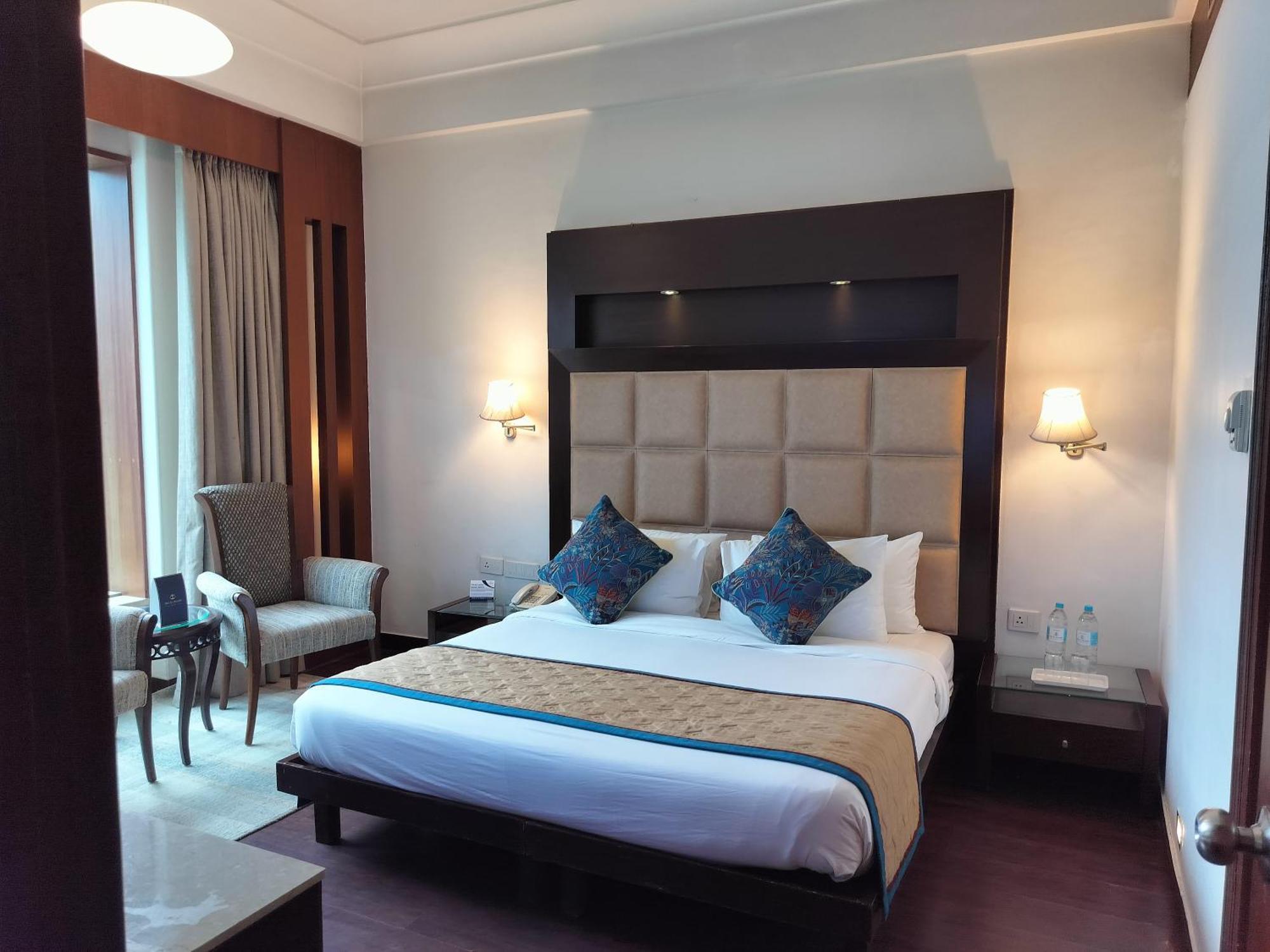 Bel-La Monde Hotel Nh8 At 6Km From Igi Airport Delhi New Delhi Exterior photo